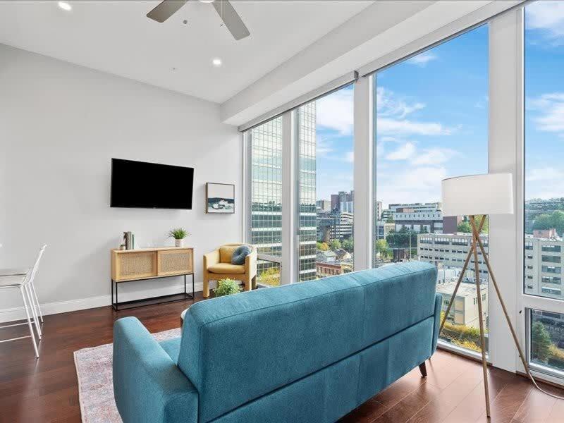 Cozysuites Roomy 1Br, Ppg Paints Arena, Pitts Pittsburgh Exterior photo