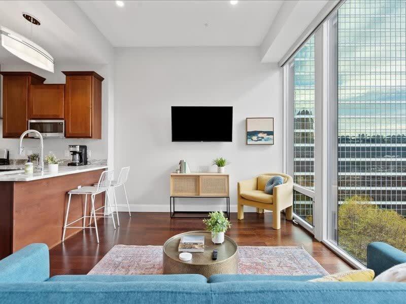 Cozysuites Roomy 1Br, Ppg Paints Arena, Pitts Pittsburgh Exterior photo